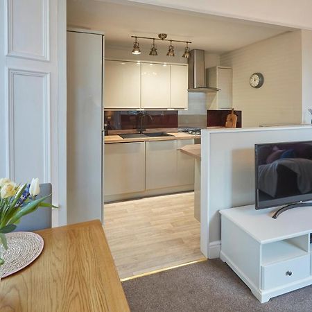 Host & Stay - Sandpiper Apartment Уитби Экстерьер фото