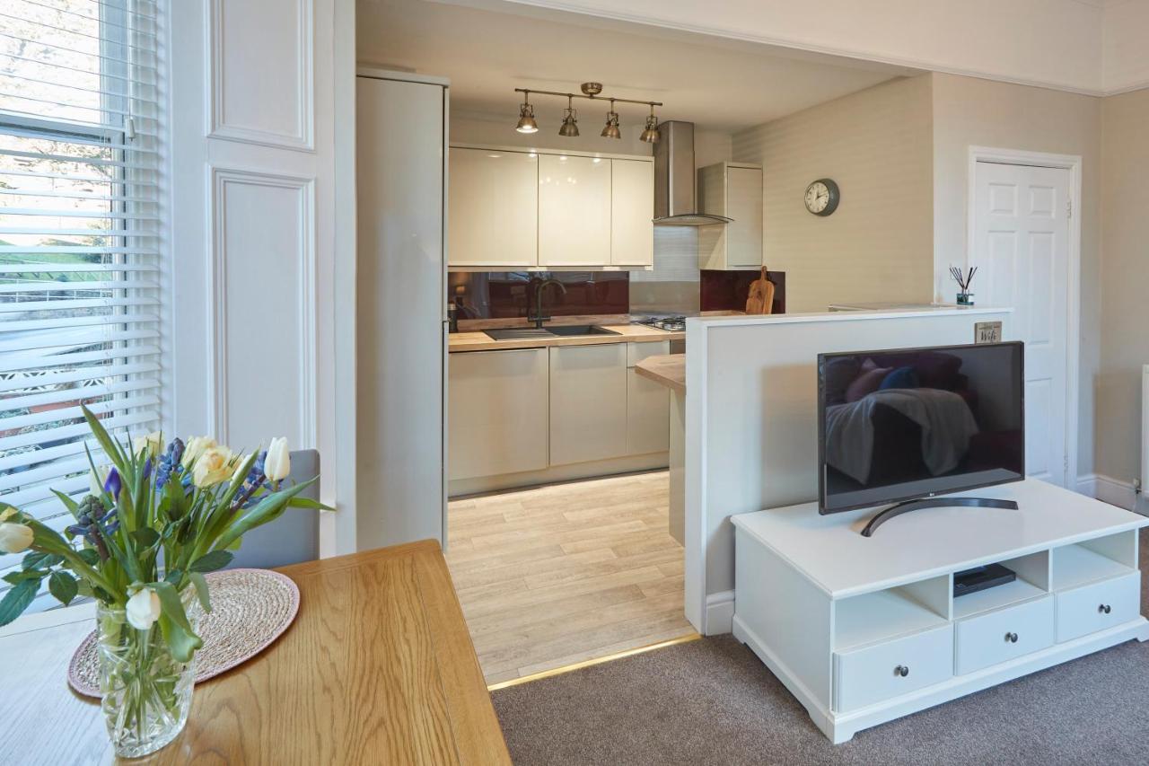 Host & Stay - Sandpiper Apartment Уитби Экстерьер фото